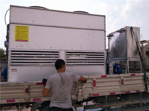 闭式冷却塔安装现场